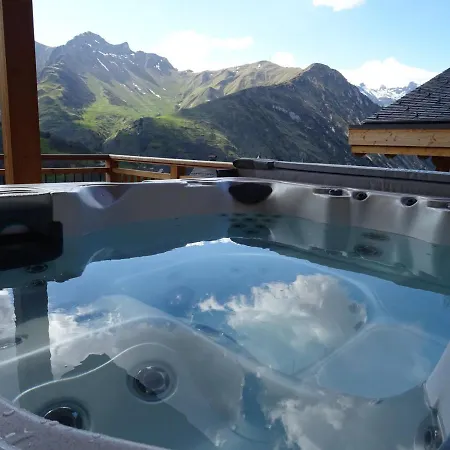 Chalet De Luxe Avec Acces Pistes, Sauna Et Jacuzzi