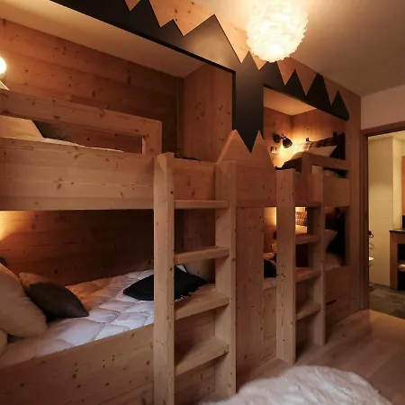 Chalet De Luxe Avec Acces Pistes, Sauna Et Jacuzzi *